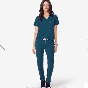 FIGS Casma & Yola Set